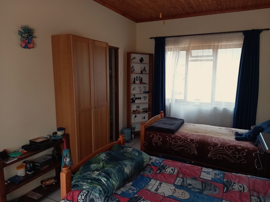4 Bedroom Property for Sale in Uniondale Western Cape